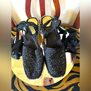 Anne Klein navy espadrille in Size 9